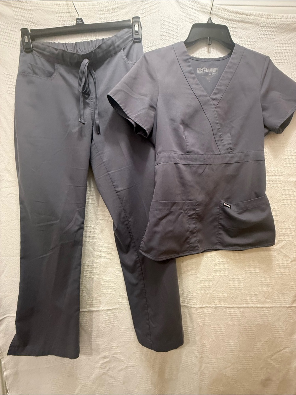 Grey's Anatomy Women's Straight Leg Scrub Set in Charcoal Gray